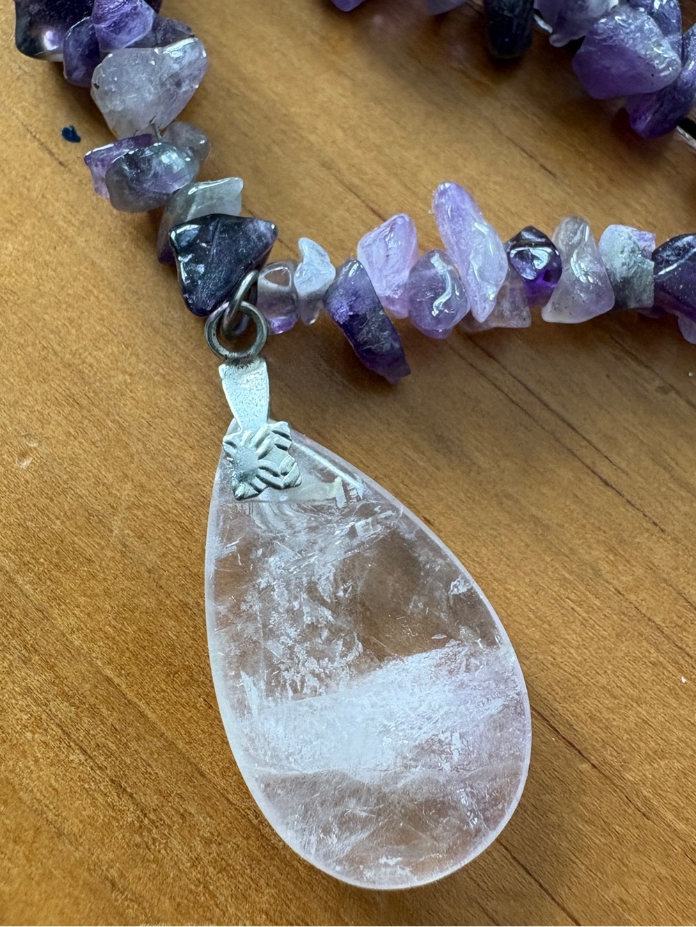 Vintage Amethyst Chip Necklace with Quartz Crystal Pendant – 17” - Picture 4 of 9